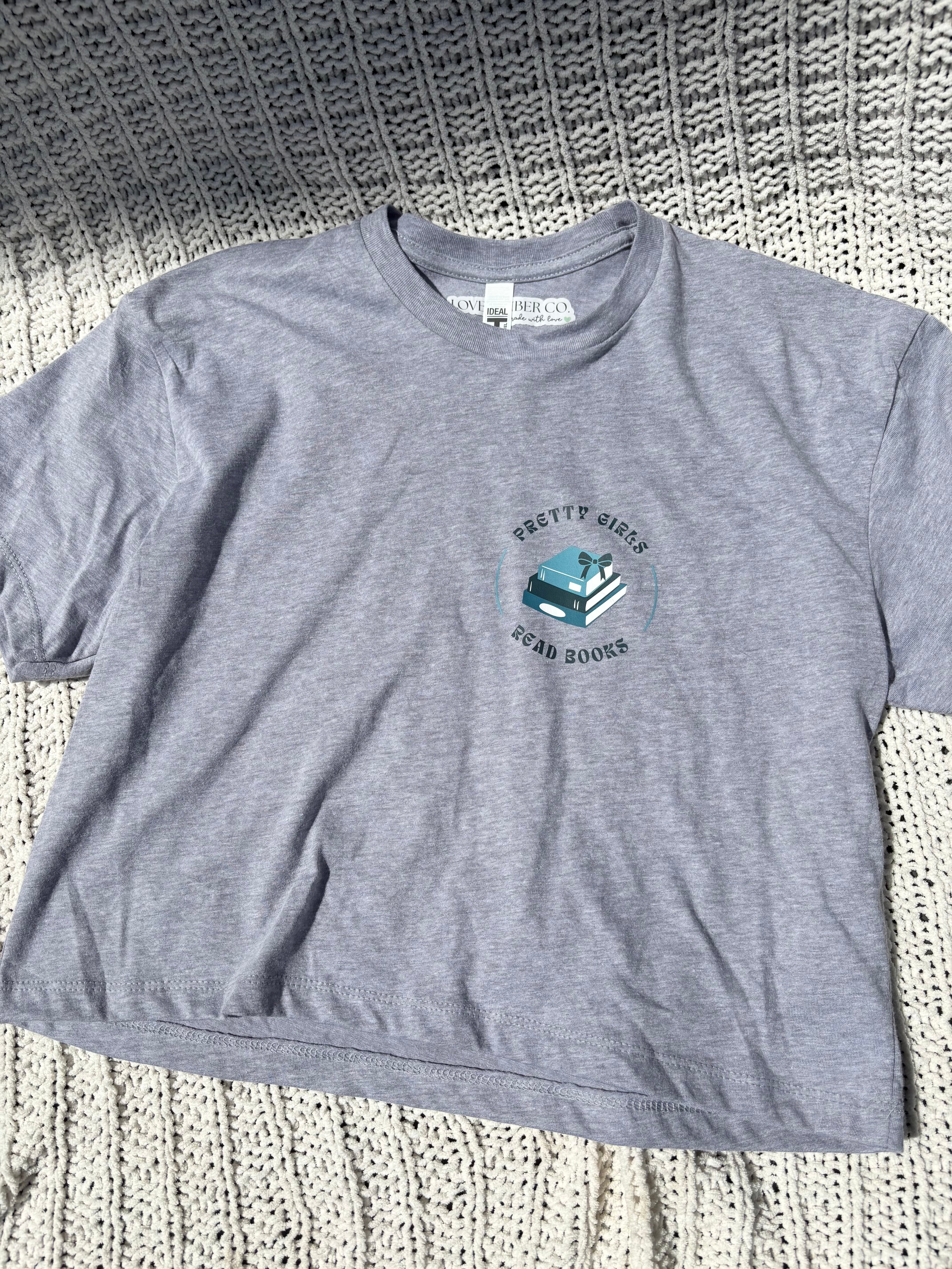 Pretty girls read books Tee